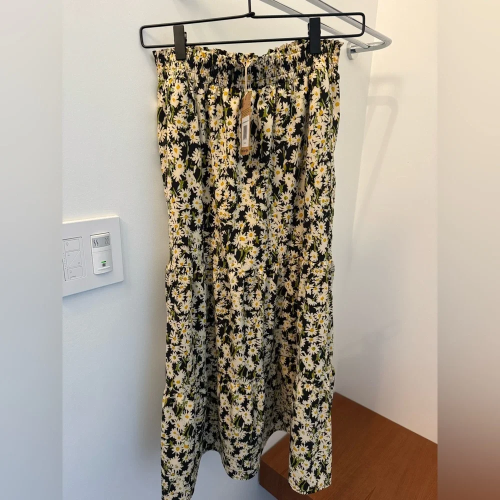 Toad&Co tiered midi skirt with pockets - Picture 2 of 3